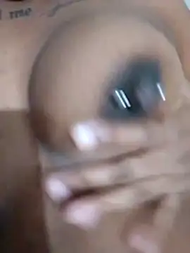 Snapshot of nessinha12 chatting on November 5, 2025, 1:38 am nessinha12 online show from November 5, 2025, 1:38 am