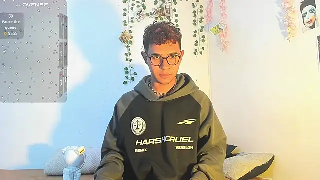 Snapshot of cute_sammy_1 chatting on September 14, 2025, 3:16 am cute sammy 1 online show from September 14, 2025, 3:16 am