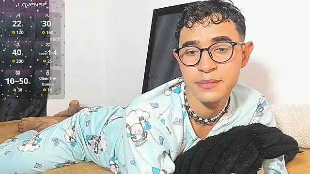 Snapshot of cute_sammy_1 chatting on October 8, 2025, 1:42 pm cute sammy 1 online show from October 8, 2025, 1:42 pm