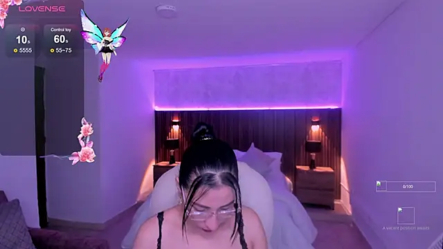 everlyy rose online show from September 16, 2025, 3:18 am