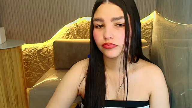 luna  r online show from September 13, 2025, 12:38 pm