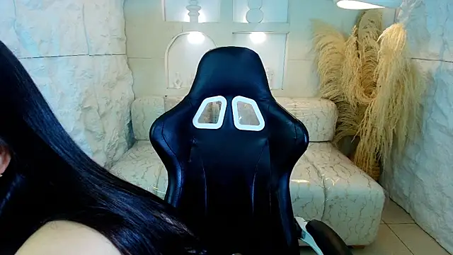 Snapshot of luna__r chatting on November 12, 2025, 7:46 pm luna r online show from November 12, 2025, 7:46 pm