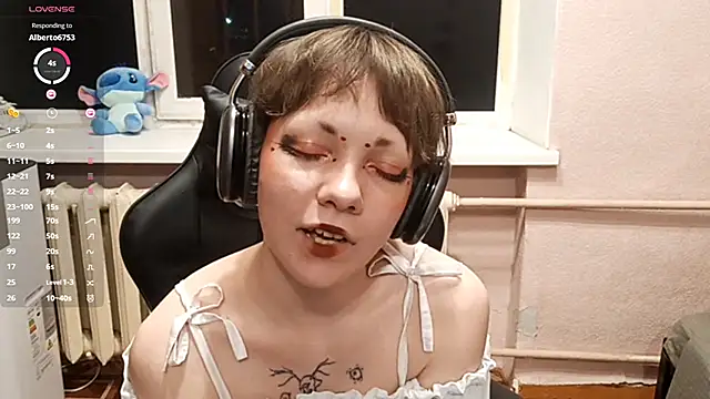 Snapshot of ChaeTrier chatting on October 4, 2025, 9:02 pm ChaeTrier online show from October 4, 2025, 9:02 pm