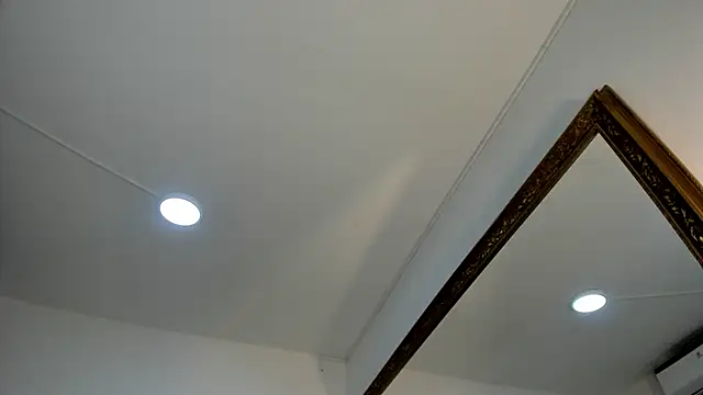 AnnieVegga online show from October 21, 2025, 3:13 pm