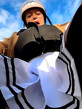 -Mia1 online show from January 7, 2026, 12:18 pm