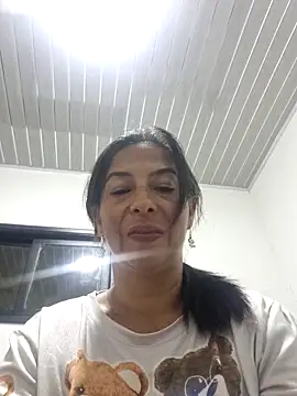 maleja23 online show from October 3, 2025, 1:41 pm