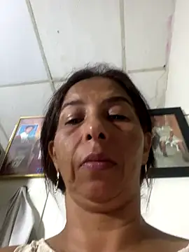 maleja23 online show from October 27, 2025, 12:36 am