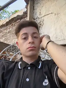 Snapshot of Newbrian20 chatting on October 3, 2025, 9:12 pm Newbrian20 online show from October 3, 2025, 9:12 pm