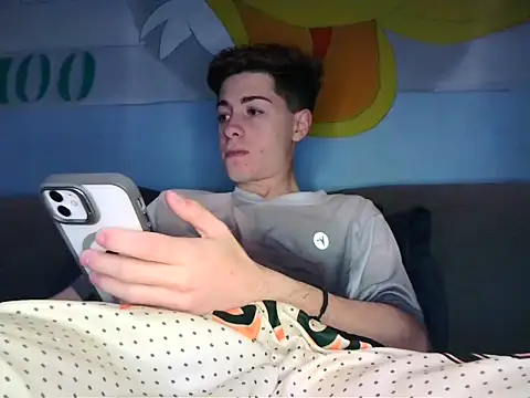 Snapshot of Newbrian20 chatting on October 14, 2025, 2:23 am Newbrian20 online show from October 14, 2025, 2:23 am