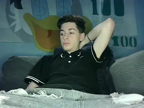 Snapshot of Newbrian20 chatting on October 20, 2025, 10:10 pm Newbrian20 online show from October 20, 2025, 10:10 pm