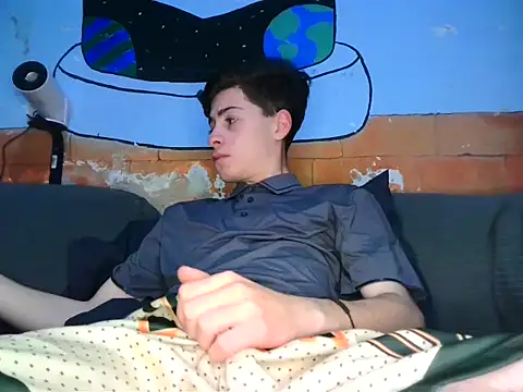 Snapshot of Newbrian20 chatting on November 4, 2025, 10:53 pm Newbrian20 online show from November 4, 2025, 10:53 pm