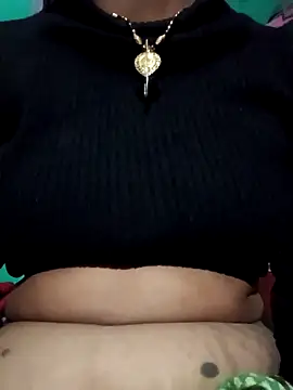 Radha8080 online show from November 19, 2025, 11:16 pm