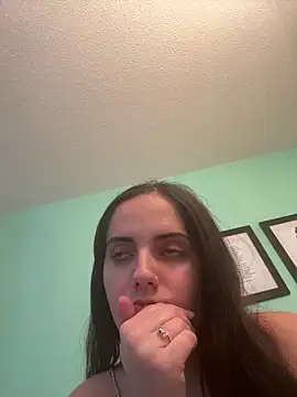 Snapshot of baddiexoxoxo23 chatting on March 24, 2026, 8:03 pm baddiexoxoxo23 online show from March 24, 2026, 8:03 pm