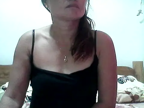 nathalie0045 online show from September 22, 2025, 8:00 pm