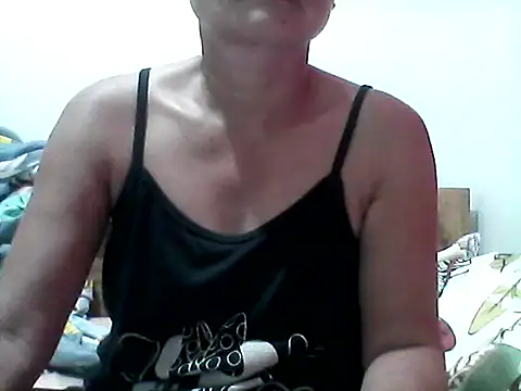 nathalie0045 online show from October 29, 2025, 7:48 pm