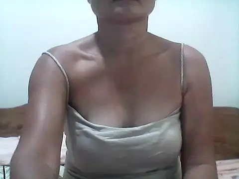 nathalie0045 online show from April 10, 2026, 1:11 am