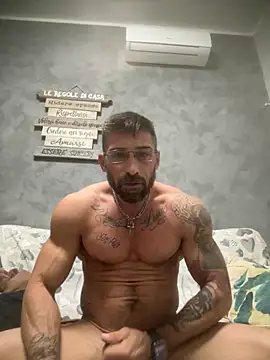 GmGit online show from October 5, 2025, 3:27 am