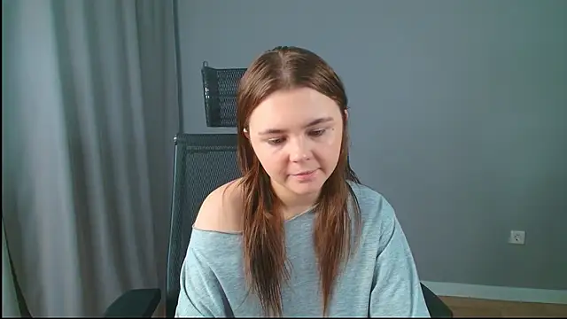 LeksaLove online show from April 2, 2026, 10:29 pm