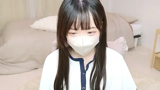 Snapshot of YUNOcha_oO chatting on October 6, 2025, 12:35 pm YUNOcha oO online show from October 6, 2025, 12:35 pm