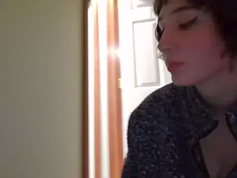 rrreyyy online show from September 9, 2025, 1:05 am