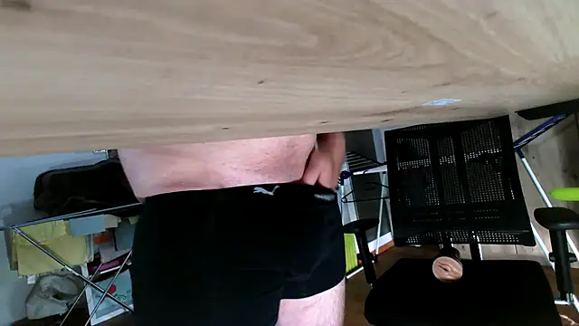 Snapshot of michaelm1983 chatting on September 16, 2025, 7:42 am michaelm1983 online show from September 16, 2025, 7:42 am