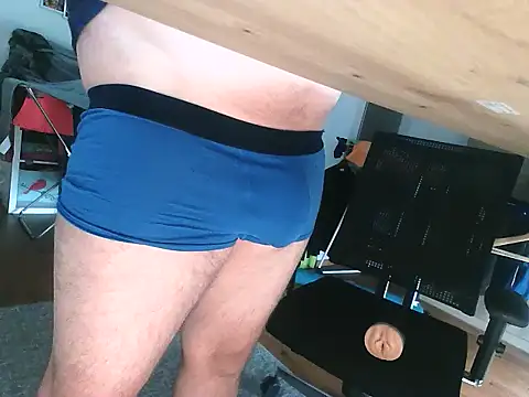 Snapshot of michaelm1983 chatting on September 22, 2025, 6:48 am michaelm1983 online show from September 22, 2025, 6:48 am