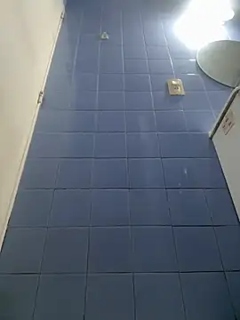 9999Alez online show from November 28, 2025, 11:07 pm