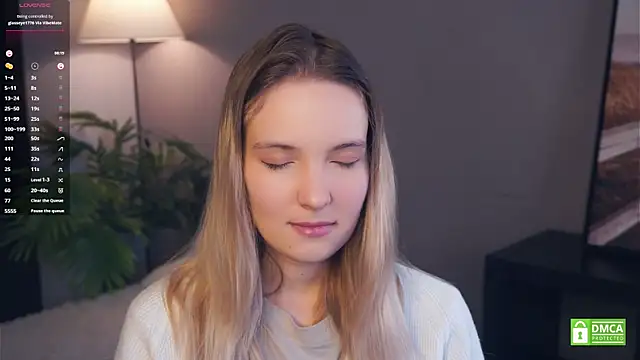 HongTomczak online show from October 29, 2025, 7:32 am