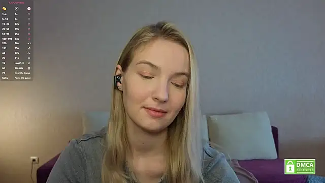 HongTomczak online show from July 8, 2026, 6:29 am