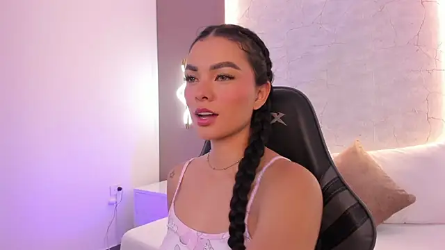 emily tolson online show from February 23, 2026, 7:22 pm