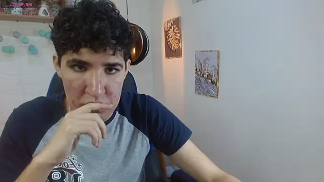 whitebull2606 online show from November 1, 2025, 12:51 pm