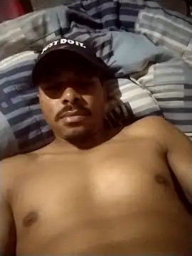 Snapshot of Poss19 chatting on October 14, 2025, 12:44 am Poss19 online show from October 14, 2025, 12:44 am