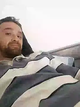 Snapshot of xxxxxcgbn chatting on October 3, 2025, 1:24 am xxxxxcgbn online show from October 3, 2025, 1:24 am