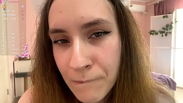 KittyHottieLol online show from September 15, 2025, 10:04 am