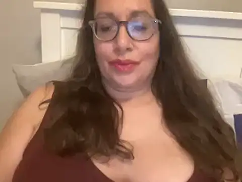 RosaFreya online show from September 22, 2025, 5:48 pm