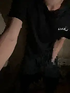 milkis024680 online show from October 30, 2025, 3:57 pm