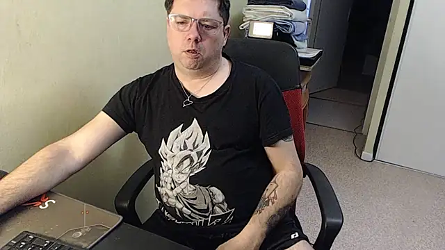 Snapshot of blueandwhite1 chatting on February 8, 2025, 8:20 am blueandwhite1 online show from February 8, 2025, 8:20 am