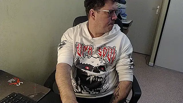 Snapshot of blueandwhite1 chatting on February 9, 2025, 9:16 am blueandwhite1 online show from February 9, 2025, 9:16 am