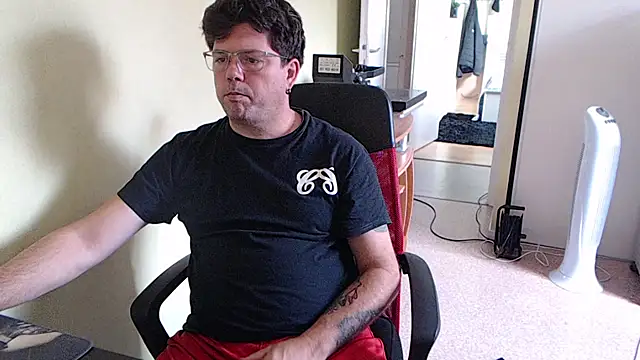 Snapshot of blueandwhite1 chatting on September 10, 2025, 7:30 am blueandwhite1 online show from September 10, 2025, 7:30 am