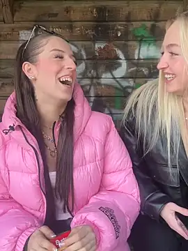 Snapshot of lisapeperoni chatting on February 7, 2026, 2:54 pm lisapeperoni online show from February 7, 2026, 2:54 pm