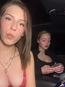 Snapshot of lisapeperoni chatting on March 4, 2026, 6:58 pm lisapeperoni online show from March 4, 2026, 6:58 pm