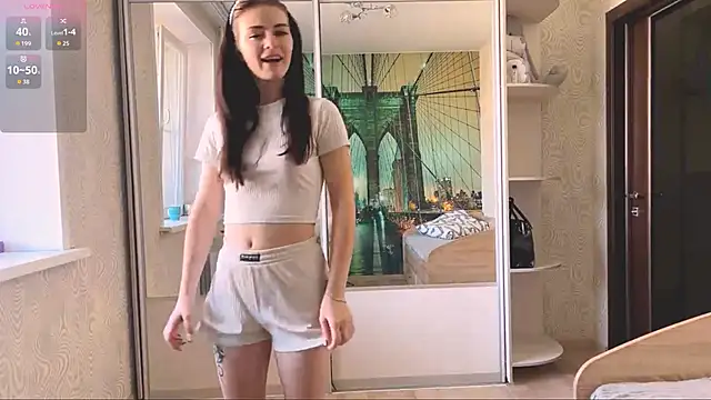 TianaWidell online show from October 31, 2025, 5:19 am