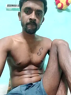 ShinuRoy online show from October 15, 2025, 4:51 pm