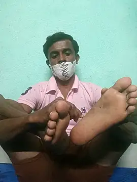 ShinuRoy online show from March 9, 2026, 2:43 pm