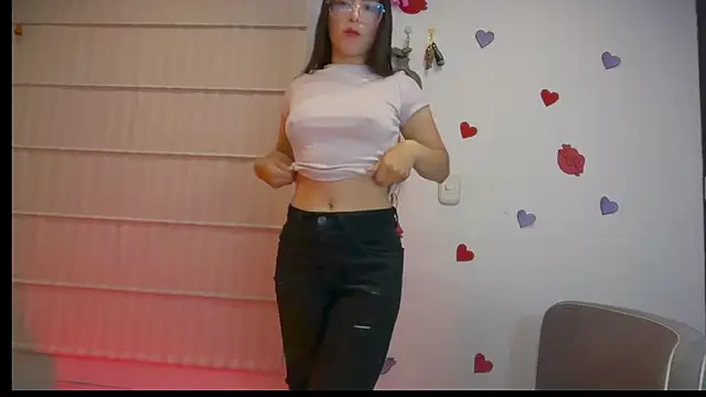 sasha jonne online show from April 14, 2026, 2:17 am