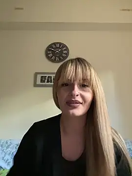 Sexy Bulgarian woman online show from January 13, 2026, 11:48 am