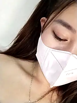 SayangLy online show from October 25, 2025, 4:02 pm