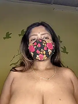 Snapshot of Love143A chatting on February 12, 2026, 4:29 am Love143A online show from February 12, 2026, 4:29 am