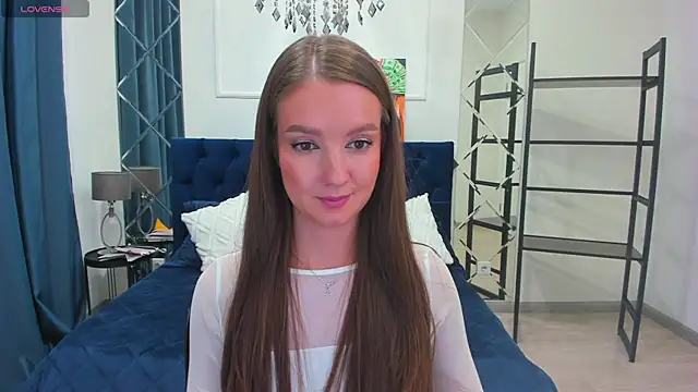 LoraSunnyy online show from October 8, 2025, 8:12 am