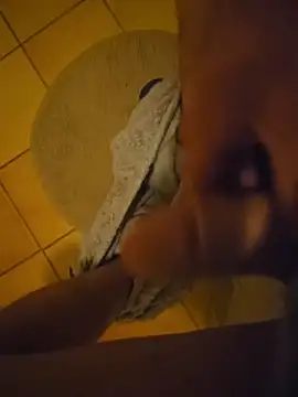 justeadeux online show from November 4, 2025, 3:27 am